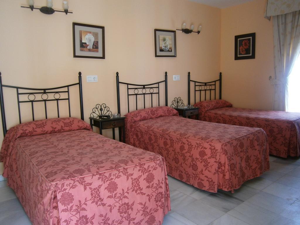 Hostal Almanzor Córdoba Buitenkant foto