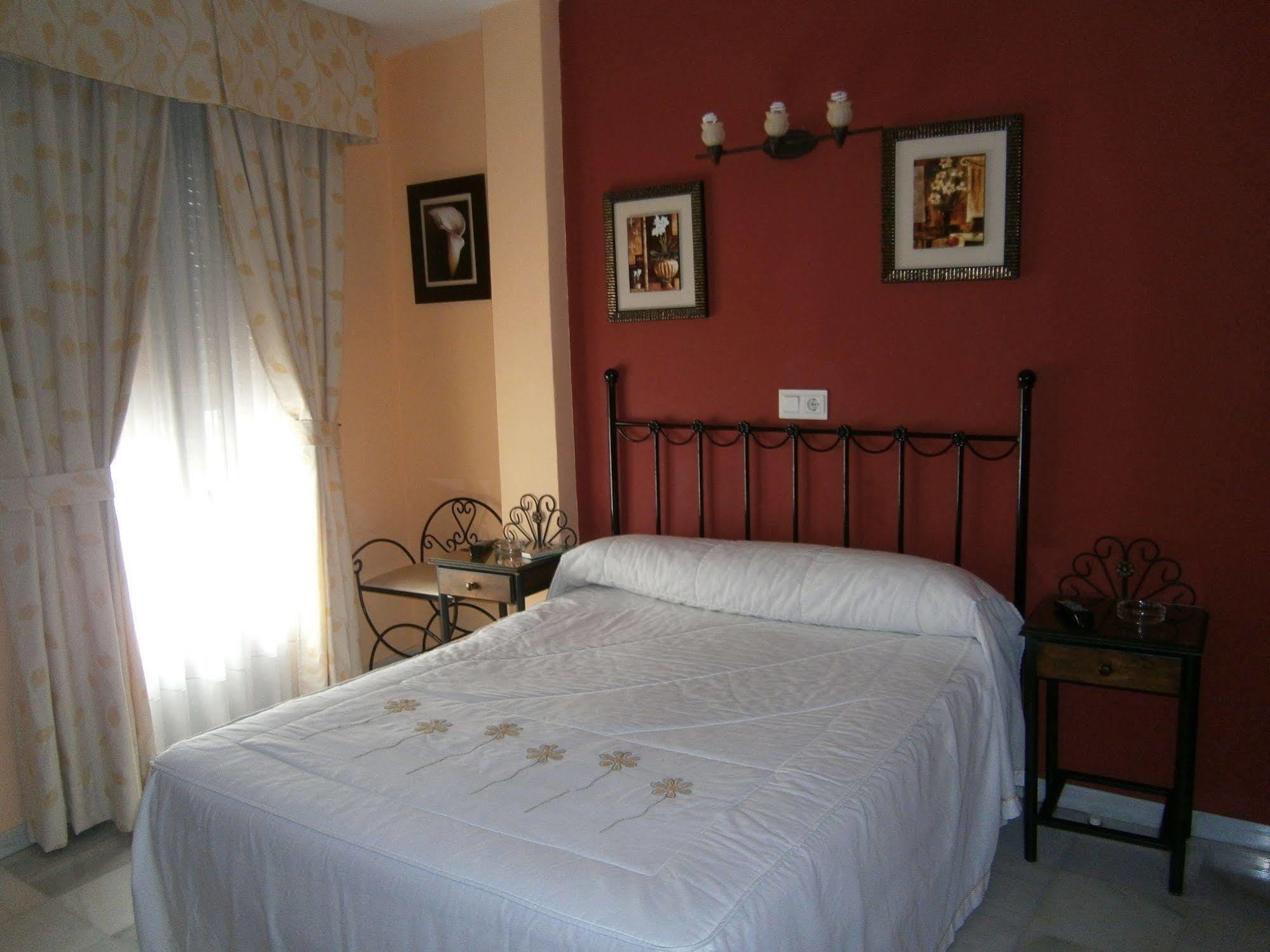 Hostal Almanzor Córdoba Buitenkant foto